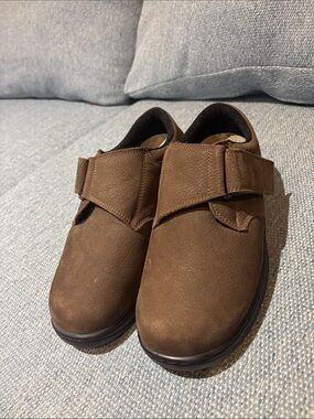 Orthofeet Bismarck leather shoes! Size 8.5W
